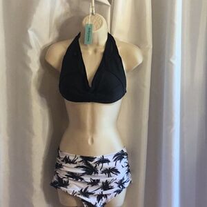 NWT size small swim suit in black & white